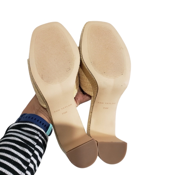 Ann Taylor Platform Mule Sandals - Picture 6 of 8